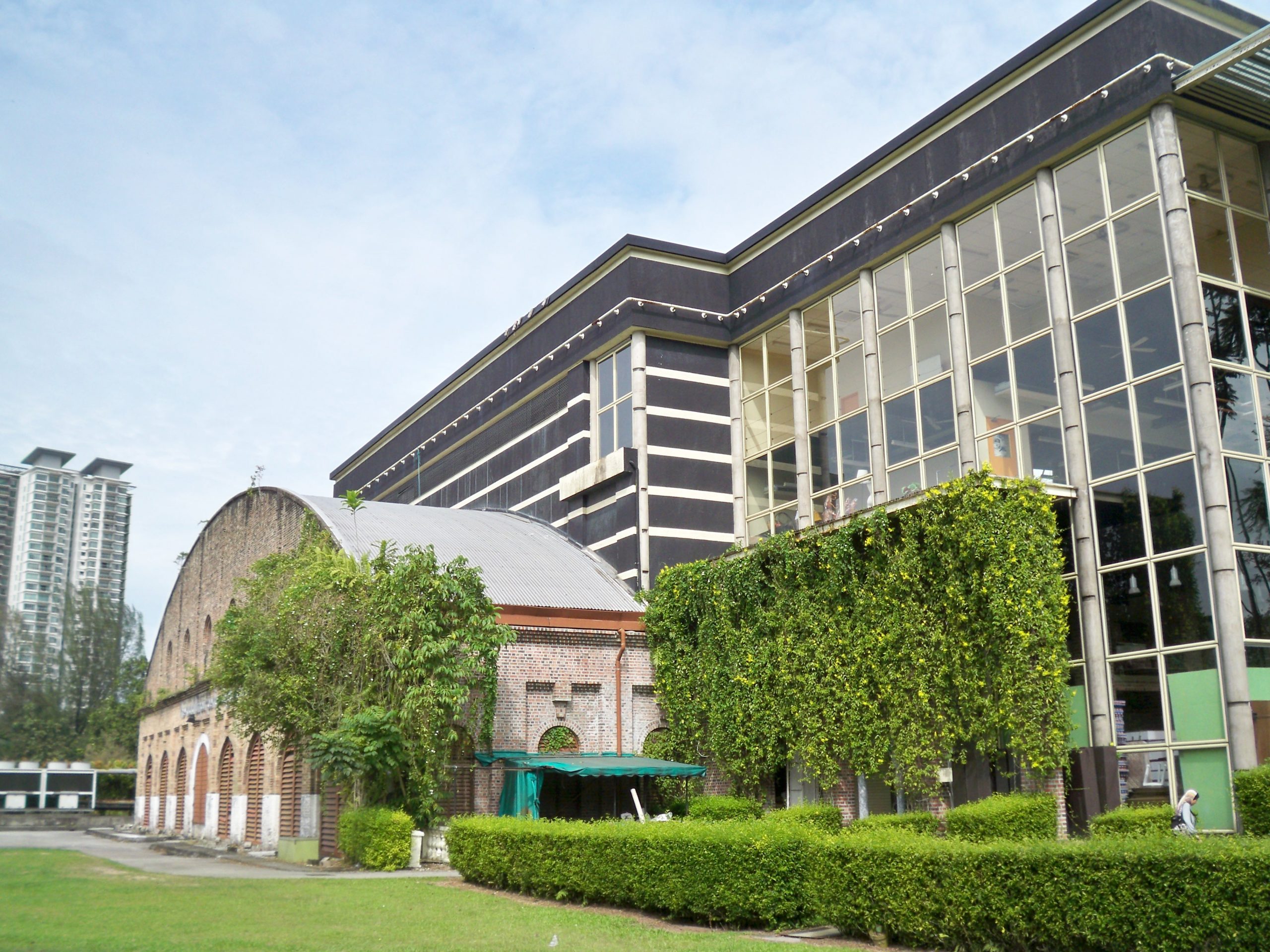 The Kuala Lumpur Performing Arts Centre Kakiseni